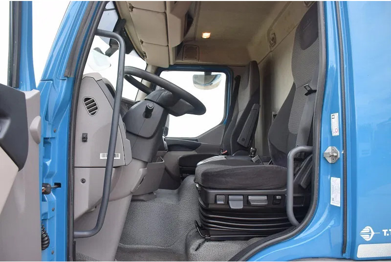 DAF LF 280 - Φορτηγό κόφα: φωτογραφία 5 DAF LF 280 - Φορτηγό κόφα: φωτογραφία 5