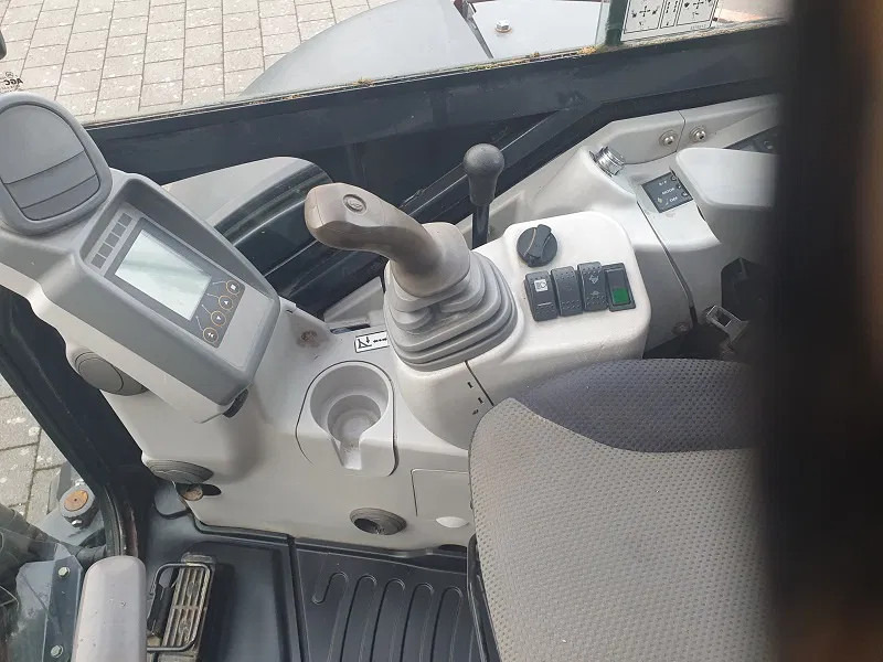 Hitachi ZX33U -5A -CLR - Μίνι εκσκαφέας: φωτογραφία 4 Hitachi ZX33U -5A -CLR - Μίνι εκσκαφέας: φωτογραφία 4