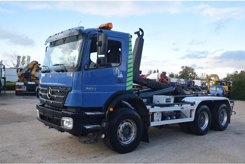 Mercedes-Benz Axor 2633 - Φορτηγό φόρτωσης γάντζου: φωτογραφία 1 Mercedes-Benz Axor 2633 - Φορτηγό φόρτωσης γάντζου: φωτογραφία 1