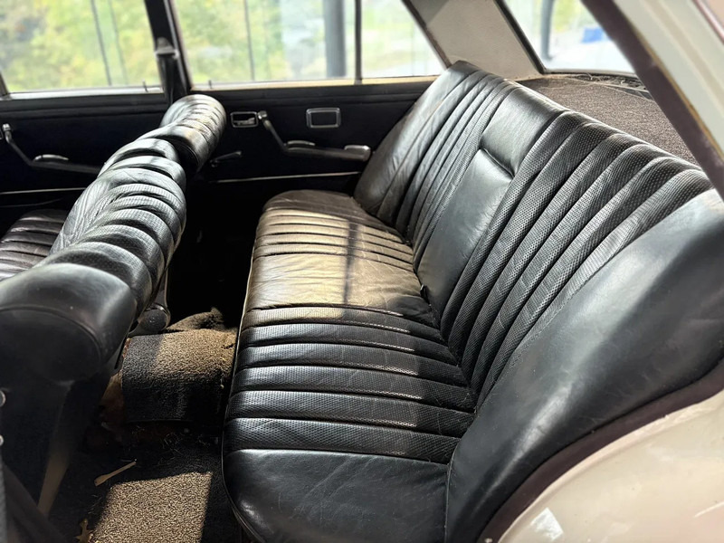 Mercedes-Benz 280SE *OldTimer*Automaat*LerenZetels*Schuifdak* - Αυτοκίνητο: φωτογραφία 4 Mercedes-Benz 280SE *OldTimer*Automaat*LerenZetels*Schuifdak* - Αυτοκίνητο: φωτογραφία 4