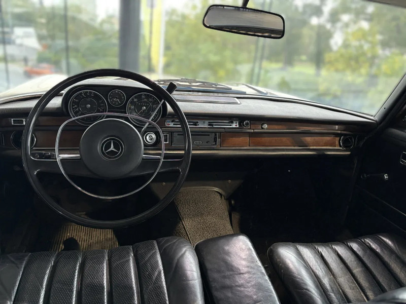 Mercedes-Benz 280SE *OldTimer*Automaat*LerenZetels*Schuifdak* - Αυτοκίνητο: φωτογραφία 3 Mercedes-Benz 280SE *OldTimer*Automaat*LerenZetels*Schuifdak* - Αυτοκίνητο: φωτογραφία 3