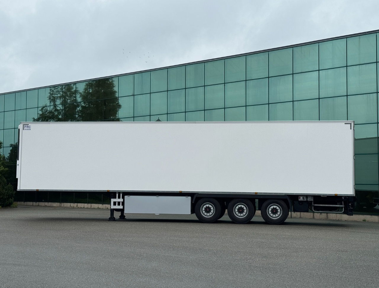 Chereau CSD3 247 CM Wide 265 CM High Thermo King SLXi300 With Only 850 Hours NEW - Επικαθήμενο ψυγείο: φωτογραφία 2 Chereau CSD3 247 CM Wide 265 CM High Thermo King SLXi300 With Only 850 Hours NEW - Επικαθήμενο ψυγείο: φωτογραφία 2