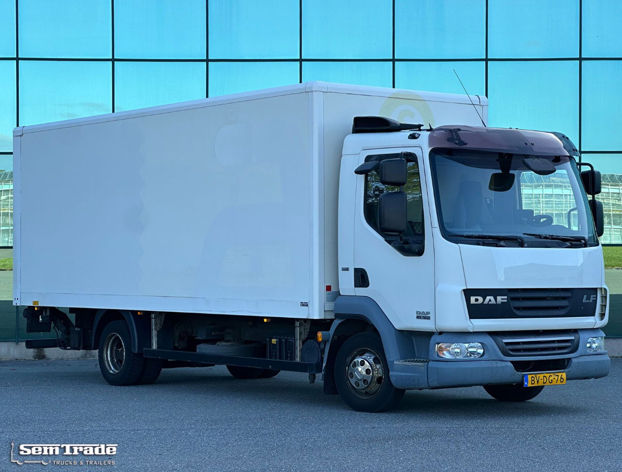 DAF LF 180 Euro 5 Tail Lift 215.000 KM Holland-Truck - Φορτηγό κόφα: φωτογραφία 5 DAF LF 180 Euro 5 Tail Lift 215.000 KM Holland-Truck - Φορτηγό κόφα: φωτογραφία 5