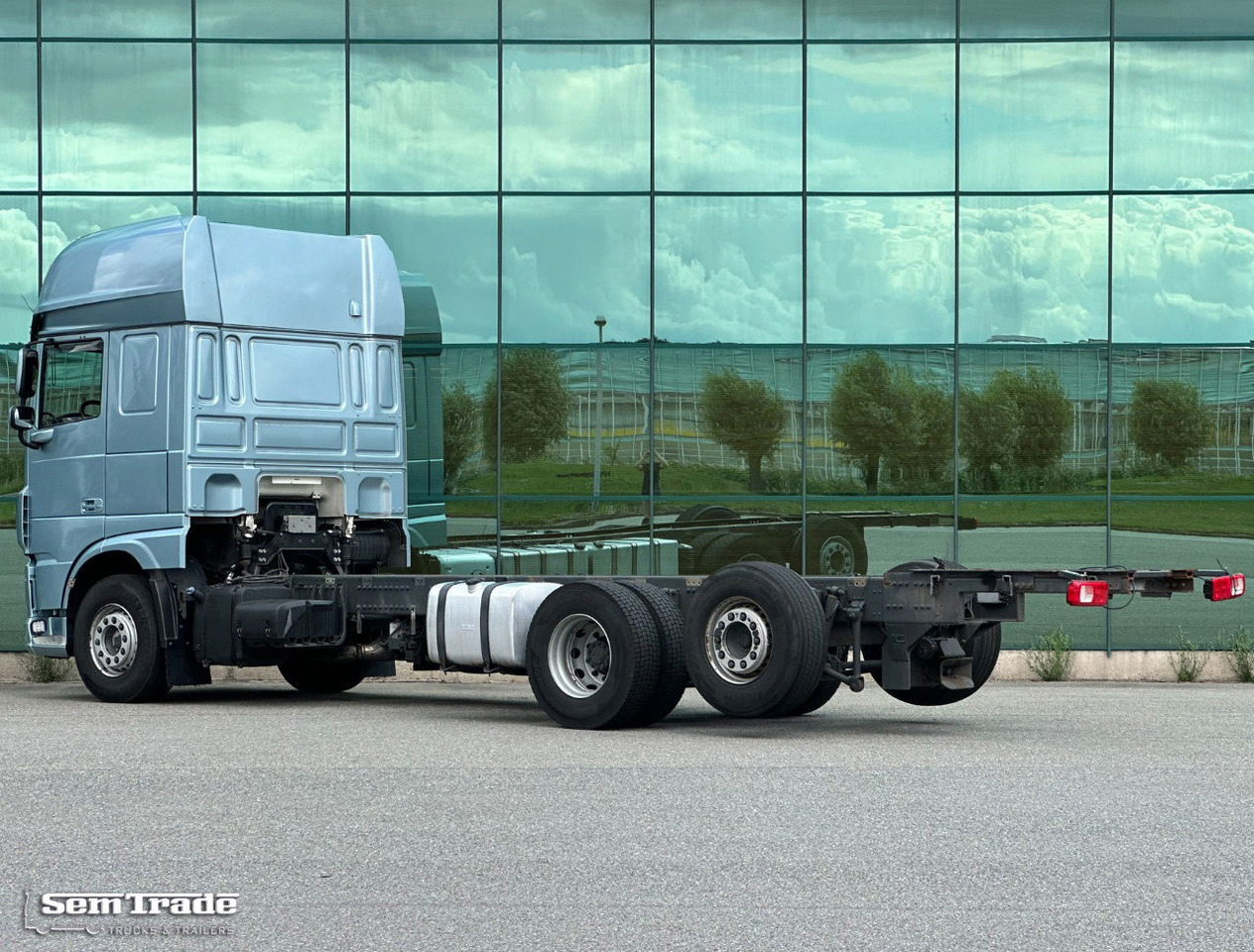 DAF XF 480 FAR SSC Euro 6 978.000 KM Park Airco 2X Tanks TOP Condition - Φορτηγό σασί: φωτογραφία 3 DAF XF 480 FAR SSC Euro 6 978.000 KM Park Airco 2X Tanks TOP Condition - Φορτηγό σασί: φωτογραφία 3