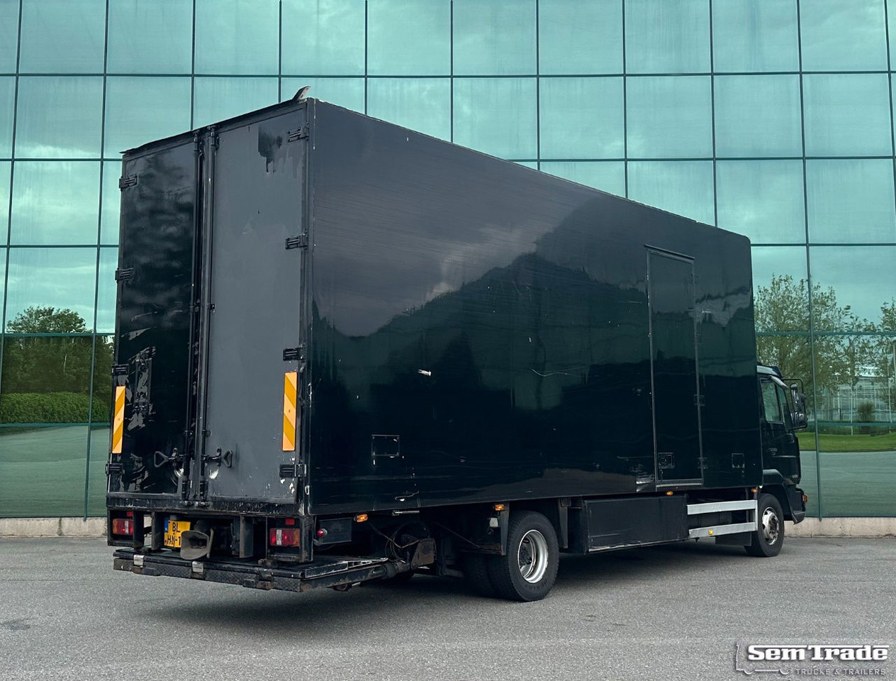 MAN LE 220C Euro 3 Isolated BOX + BOX Heater 740 x 240 x 295 CM Inside Holland Truck - Φορτηγό κόφα: φωτογραφία 4 MAN LE 220C Euro 3 Isolated BOX + BOX Heater 740 x 240 x 295 CM Inside Holland Truck - Φορτηγό κόφα: φωτογραφία 4