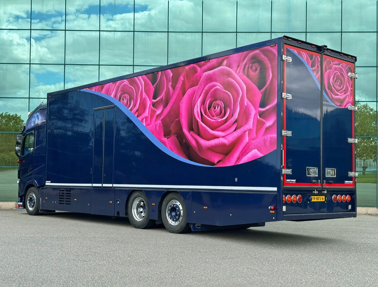 Volvo FH Full AIR Full Options Super Condition Show Truck Carrier Supra Flowers - Φορτηγό ψυγείο: φωτογραφία 3 Volvo FH Full AIR Full Options Super Condition Show Truck Carrier Supra Flowers - Φορτηγό ψυγείο: φωτογραφία 3