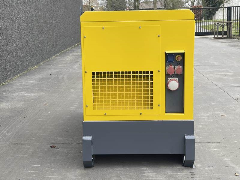 Atlas-Copco QAS 100 - Βιομηχανική γεννήτρια: φωτογραφία 3 Atlas-Copco QAS 100 - Βιομηχανική γεννήτρια: φωτογραφία 3