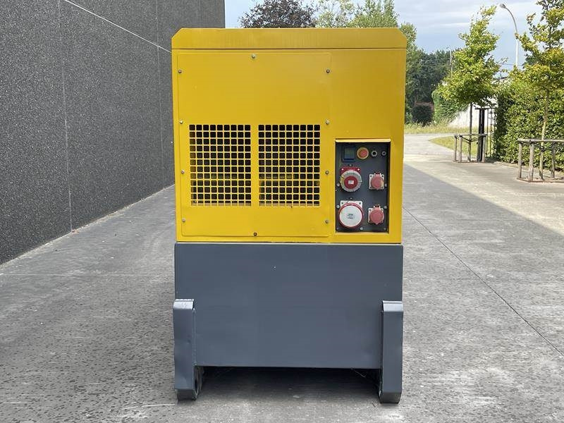 Atlas-Copco QAS 150 - Βιομηχανική γεννήτρια: φωτογραφία 2 Atlas-Copco QAS 150 - Βιομηχανική γεννήτρια: φωτογραφία 2