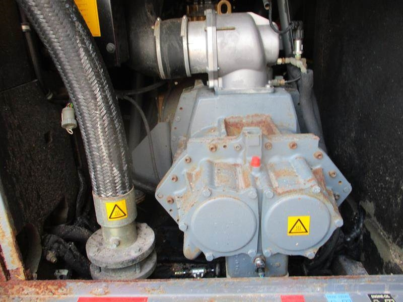 Atlas-Copco XAHS 336 CD - Αεροσυμπιεστής: φωτογραφία 4 Atlas-Copco XAHS 336 CD - Αεροσυμπιεστής: φωτογραφία 4