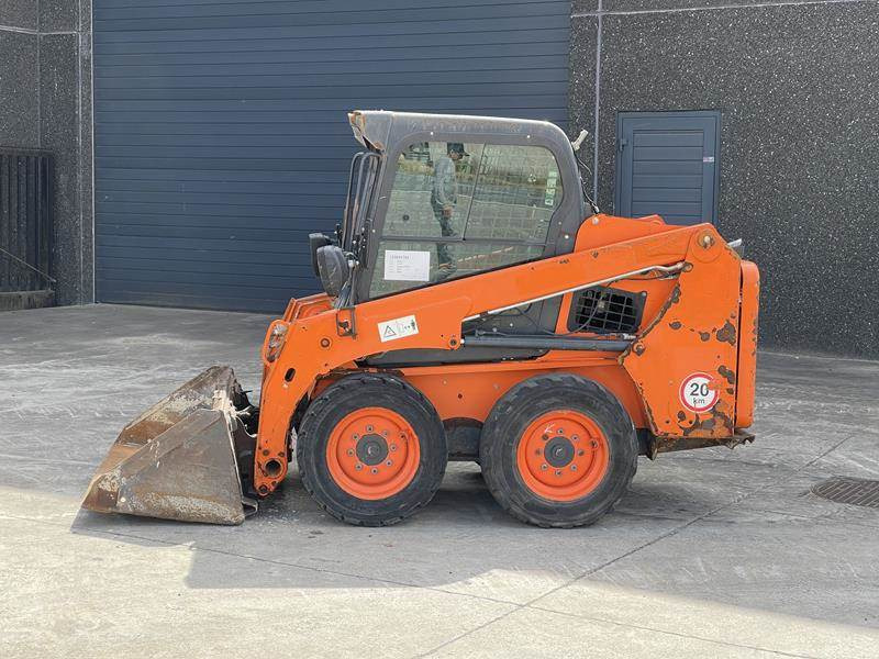 Bobcat S 450 - Ελαστιχοφόρος φορτωτής: φωτογραφία 3 Bobcat S 450 - Ελαστιχοφόρος φορτωτής: φωτογραφία 3
