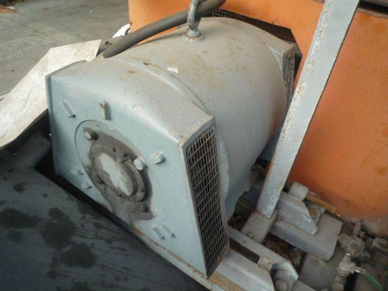 Francois CES G30 100 - Αεροσυμπιεστής: φωτογραφία 3 Francois CES G30 100 - Αεροσυμπιεστής: φωτογραφία 3