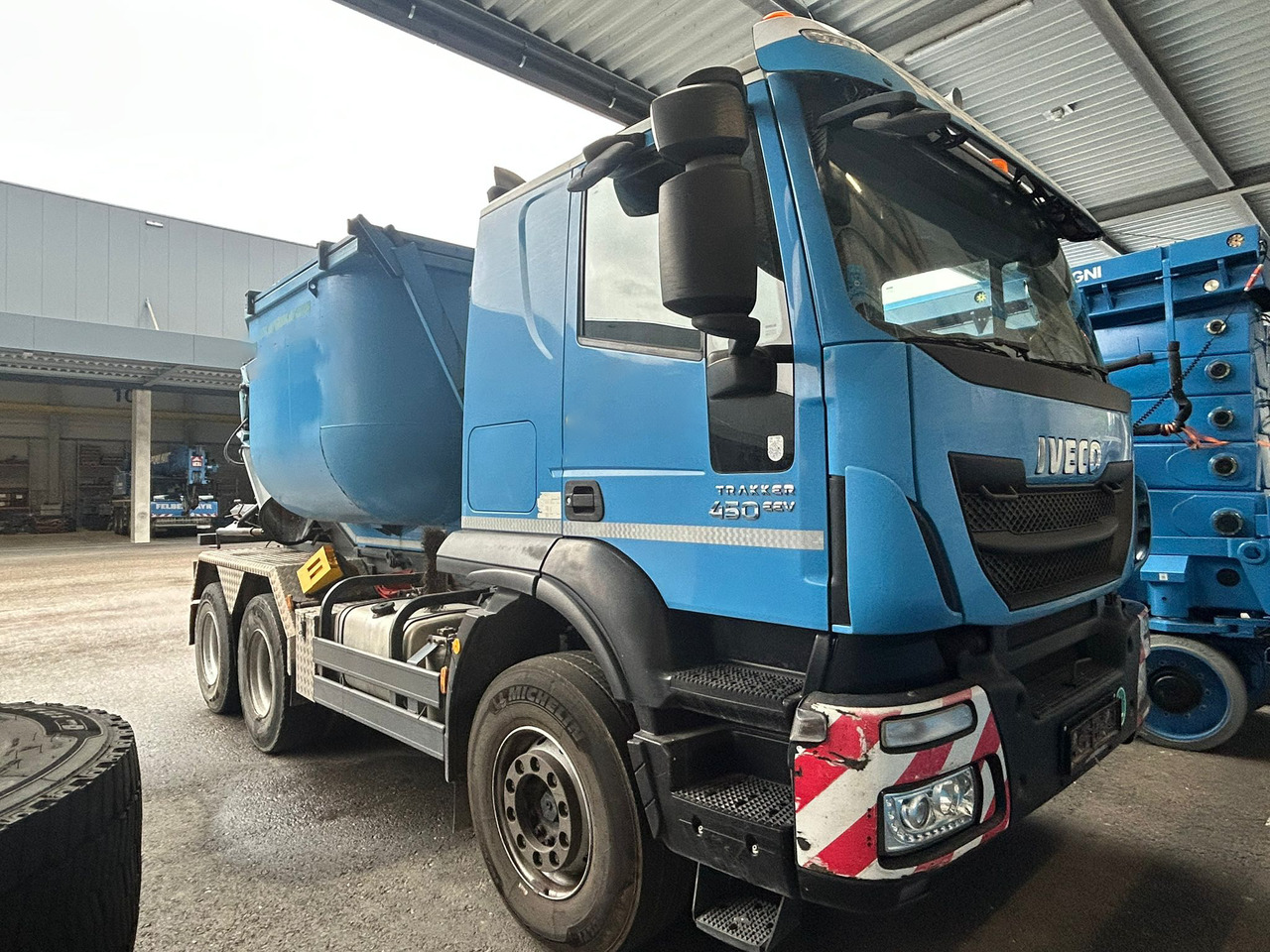 Iveco Trakker 450 - Ανατρεπόμενο όχημα: φωτογραφία 1 Iveco Trakker 450 - Ανατρεπόμενο όχημα: φωτογραφία 1