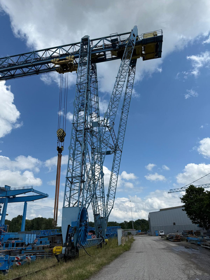 Voest Alpine P22 - Πυλώνας γερανός: φωτογραφία 3 Voest Alpine P22 - Πυλώνας γερανός: φωτογραφία 3