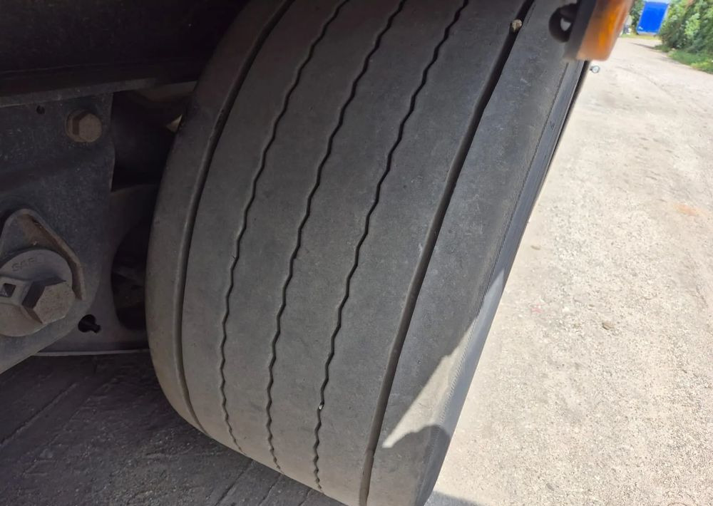 Fliegl Tandem 3 osie - Τρέιλερ κουρτίνα: φωτογραφία 5 Fliegl Tandem 3 osie - Τρέιλερ κουρτίνα: φωτογραφία 5