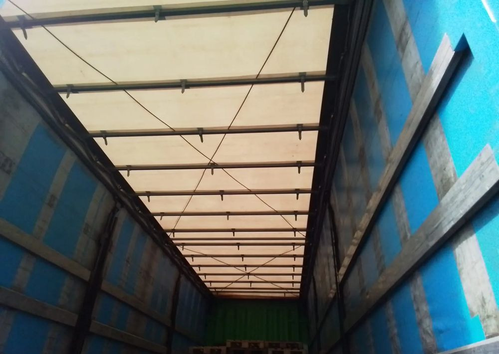 Krone Przyczepa 3 osie Firanka - Τρέιλερ κουρτίνα: φωτογραφία 2 Krone Przyczepa 3 osie Firanka - Τρέιλερ κουρτίνα: φωτογραφία 2