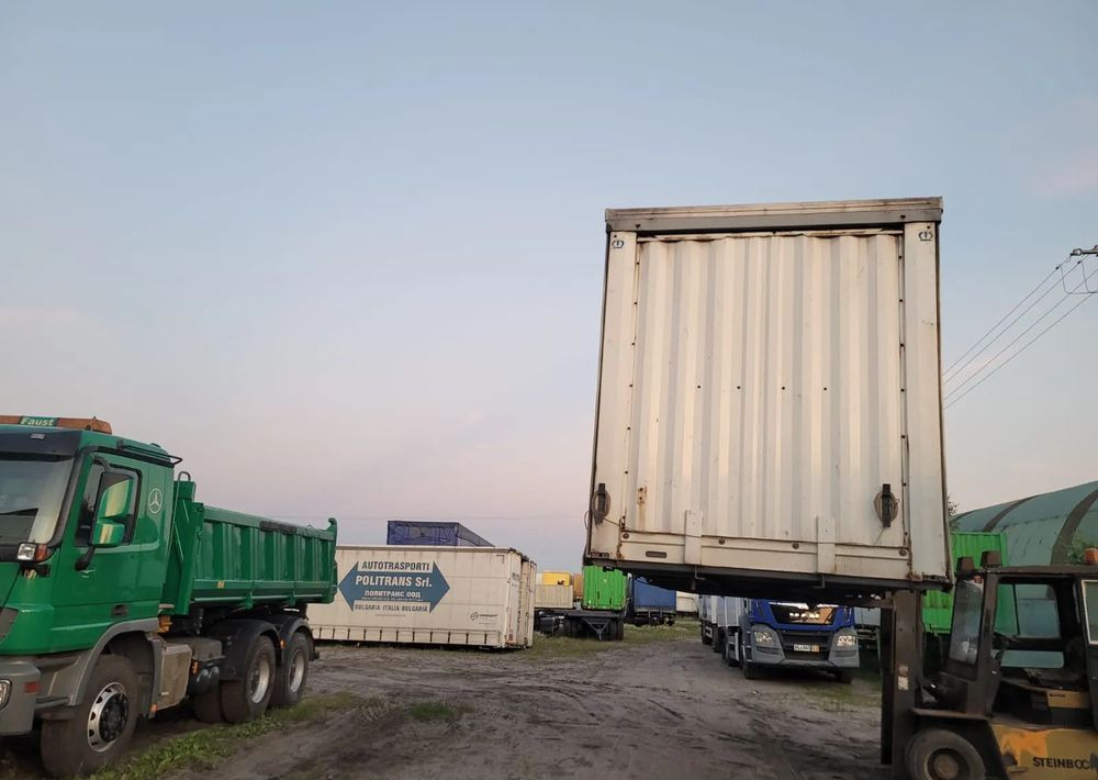 Krone Zabudowa Firanka - Αμάξωμα με συρρόμενο μουσαμά: φωτογραφία 4 Krone Zabudowa Firanka - Αμάξωμα με συρρόμενο μουσαμά: φωτογραφία 4