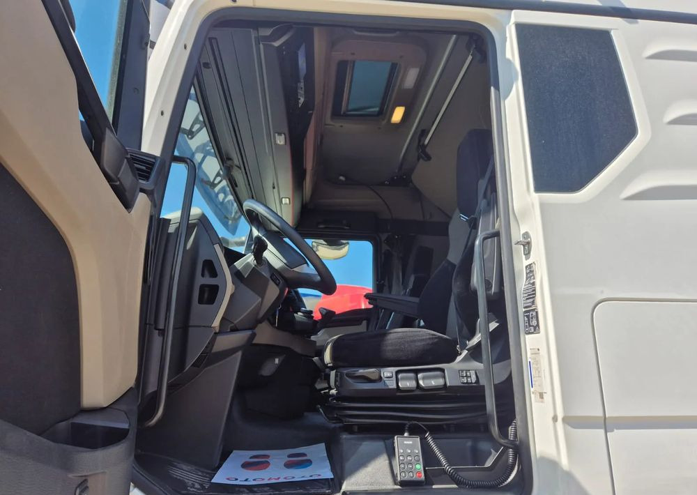 Φορτηγό σασί MAN MAN TGX BDF 26-510 oś skrętna: φωτογραφία 20