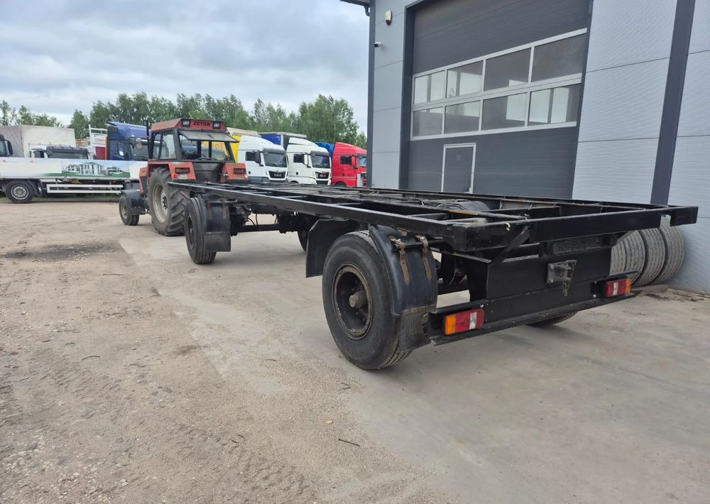 Schmitz Cargobull Przyczepa Krone na resorze - Ρυμούλκα σασί: φωτογραφία 2 Schmitz Cargobull Przyczepa Krone na resorze - Ρυμούλκα σασί: φωτογραφία 2