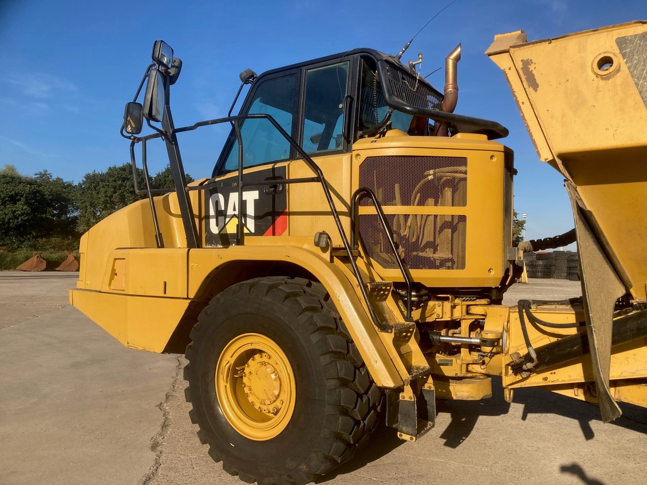 CATERPILLAR 730C - Αρθρωτό φορτηγό: φωτογραφία 2 CATERPILLAR 730C - Αρθρωτό φορτηγό: φωτογραφία 2