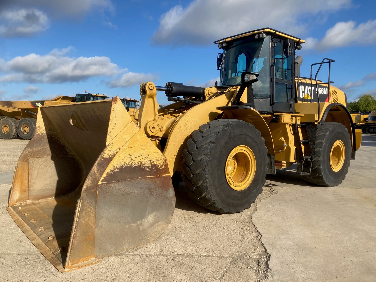 CATERPILLAR 966M - Ελαστιχοφόρος φορτωτής: φωτογραφία 3 CATERPILLAR 966M - Ελαστιχοφόρος φορτωτής: φωτογραφία 3