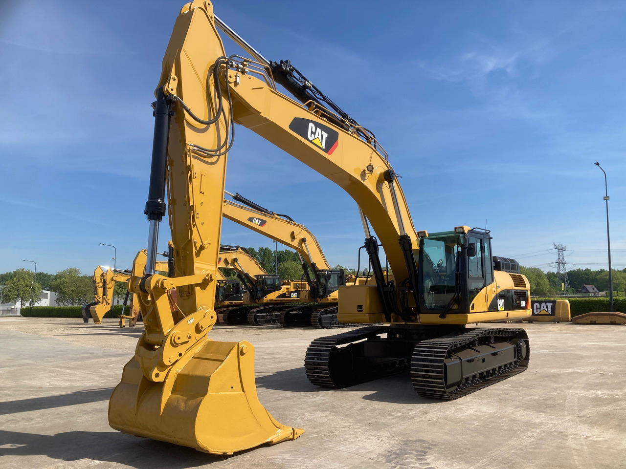 Caterpillar 330DL - Ερπυστριοφόρος εκσκαφέας: φωτογραφία 3 Caterpillar 330DL - Ερπυστριοφόρος εκσκαφέας: φωτογραφία 3