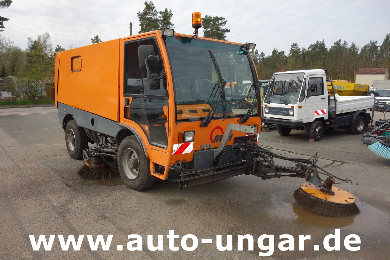 Aebi MFH 5000 Kehrmaschine Baujahr 2004 4-Rad Lenkung Wildkrautbesen - Σάρωθρο δρόμων: φωτογραφία 3 Aebi MFH 5000 Kehrmaschine Baujahr 2004 4-Rad Lenkung Wildkrautbesen - Σάρωθρο δρόμων: φωτογραφία 3