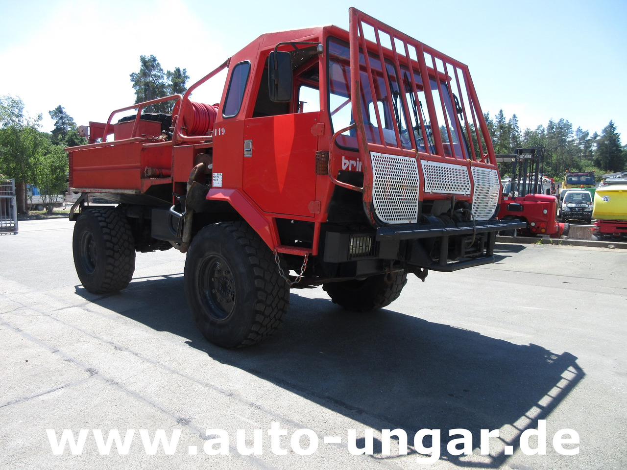 BRIMONT PM ETR Feuerwehr 4x4x4 AHK verwindbarer Rahmen Off-Road Winde Kriechgang - Πυροσβεστικό όχημα: φωτογραφία 1 BRIMONT PM ETR Feuerwehr 4x4x4 AHK verwindbarer Rahmen Off-Road Winde Kriechgang - Πυροσβεστικό όχημα: φωτογραφία 1