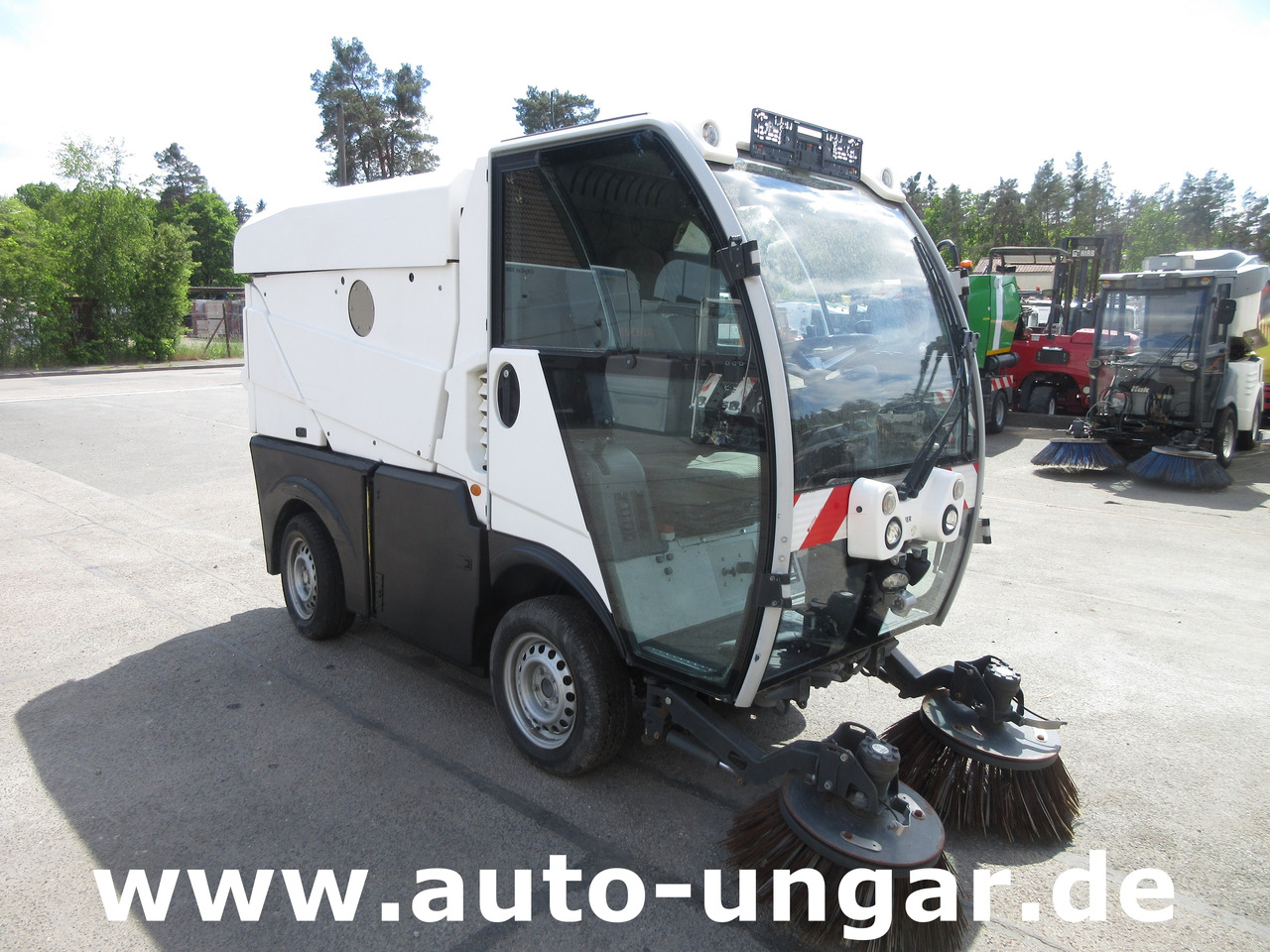 BUCHER CityCat CC1000 ERSATZTEILTRÄGER Kehrmaschine SPAREPARTS - Σάρωθρο δρόμων: φωτογραφία 2 BUCHER CityCat CC1000 ERSATZTEILTRÄGER Kehrmaschine SPAREPARTS - Σάρωθρο δρόμων: φωτογραφία 2