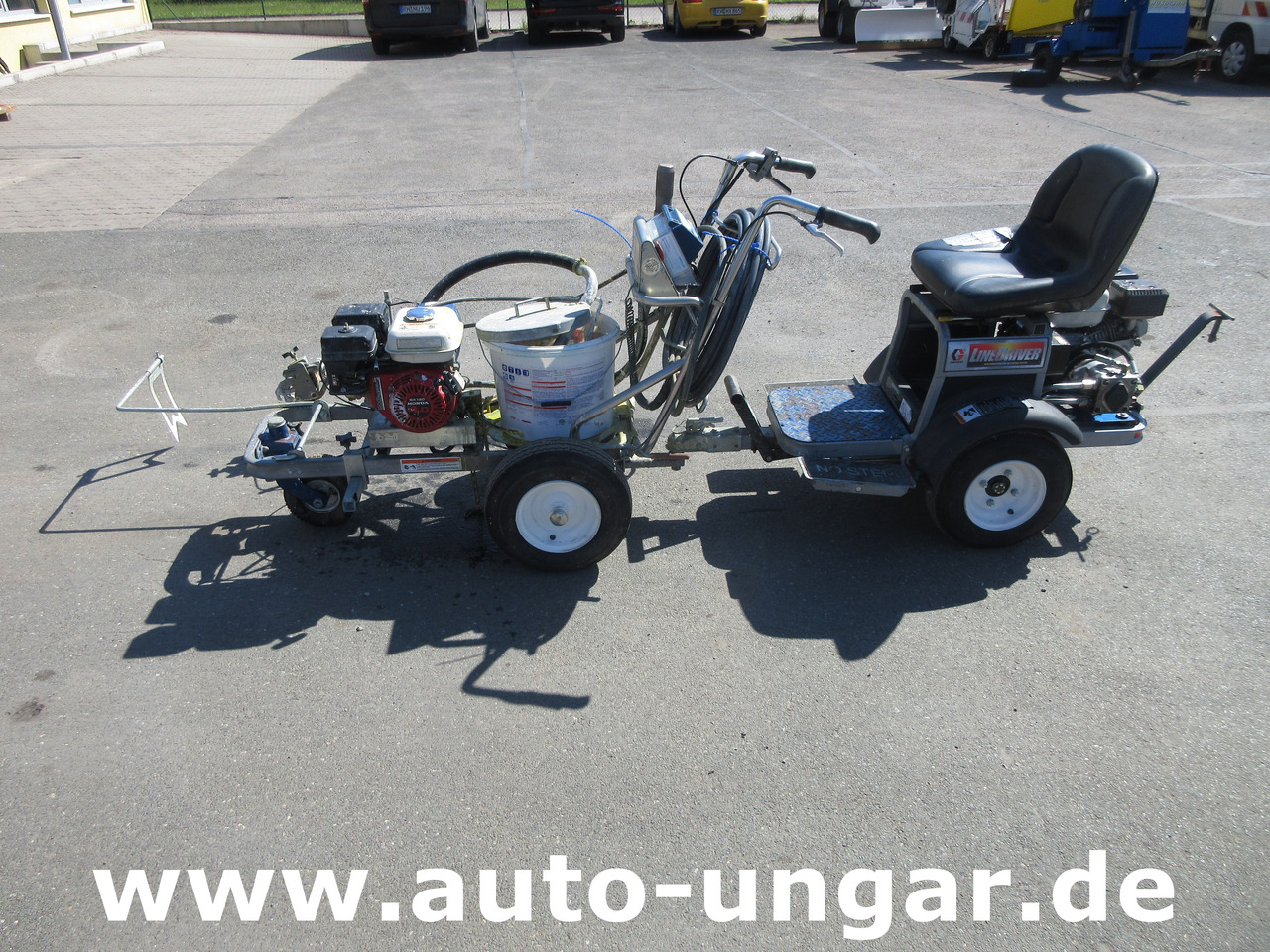 Graco LineLazer III 3900 Linedriver ride-on striper Roadmarking Straßenmarkierung - Μηχανών ασφάλτου: φωτογραφία 3 Graco LineLazer III 3900 Linedriver ride-on striper Roadmarking Straßenmarkierung - Μηχανών ασφάλτου: φωτογραφία 3