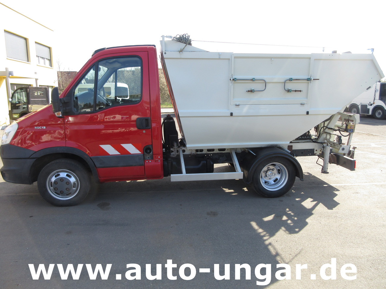 Iveco 35C13 TECNO URBIS 6 Müllwagen 3.500kg Micro BOM Mini Garbage Truck - Απορριμματοφόρο: φωτογραφία 4 Iveco 35C13 TECNO URBIS 6 Müllwagen 3.500kg Micro BOM Mini Garbage Truck - Απορριμματοφόρο: φωτογραφία 4