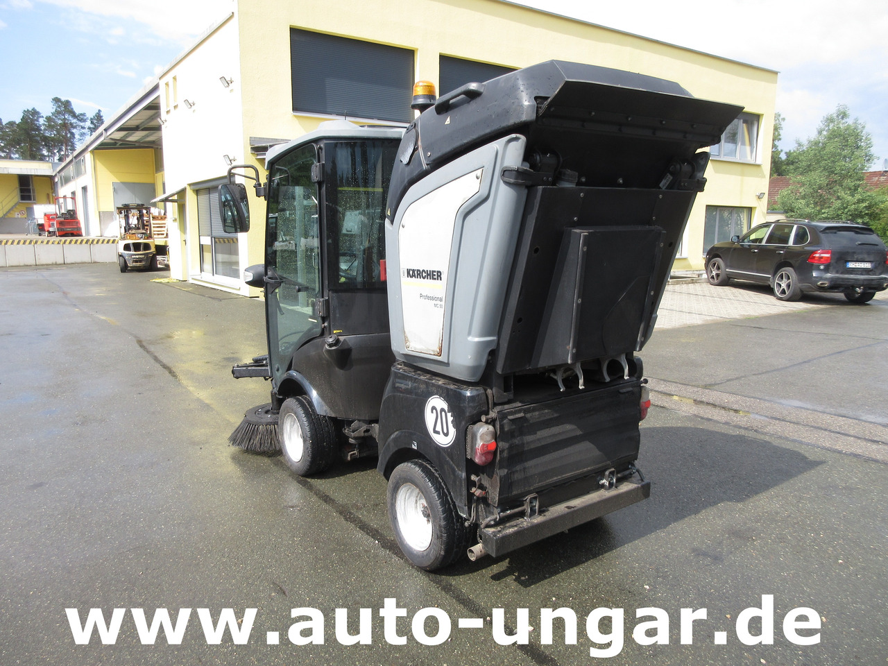 KÄRCHER MC 50 Advanced MIC 50 Professional Kleinkehrmaschine 4x4 Geräteträger - Σάρωθρο δρόμων: φωτογραφία 5 KÄRCHER MC 50 Advanced MIC 50 Professional Kleinkehrmaschine 4x4 Geräteträger - Σάρωθρο δρόμων: φωτογραφία 5