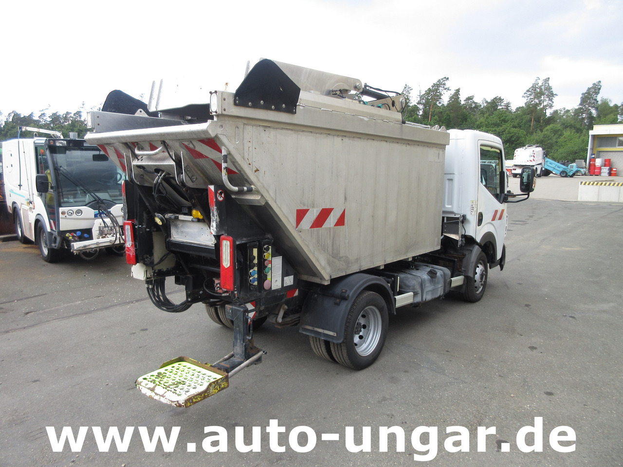 RENAULT Maxity 3.500kg Faun Provence Benne Müllwagen 5m³ Alumulde mit Presse - Απορριμματοφόρο: φωτογραφία 5 RENAULT Maxity 3.500kg Faun Provence Benne Müllwagen 5m³ Alumulde mit Presse - Απορριμματοφόρο: φωτογραφία 5