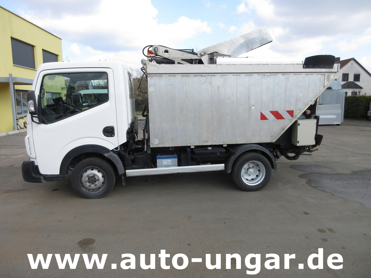 Renault Maxity 130 Müllwagen 3.500kg Lifter Presse Kipper Provence Benne Medium - Απορριμματοφόρο: φωτογραφία 4 Renault Maxity 130 Müllwagen 3.500kg Lifter Presse Kipper Provence Benne Medium - Απορριμματοφόρο: φωτογραφία 4