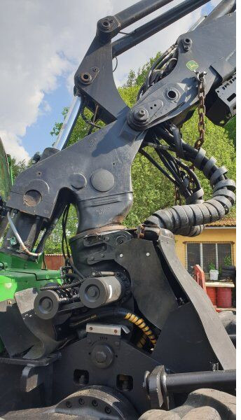 John Deere 1270E 6W - Συλλεκτική μηχανή - forest harvester: φωτογραφία 5 John Deere 1270E 6W - Συλλεκτική μηχανή - forest harvester: φωτογραφία 5