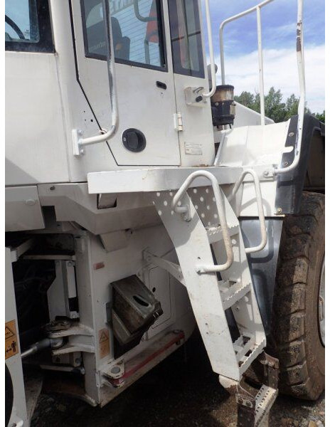 Komatsu WA 380-6 - Ελαστιχοφόρος φορτωτής: φωτογραφία 5 Komatsu WA 380-6 - Ελαστιχοφόρος φορτωτής: φωτογραφία 5