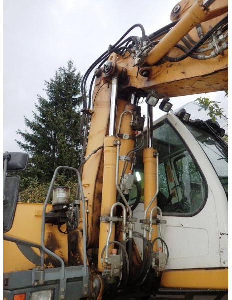 Τροχοφόρος εκσκαφέας Liebherr A 314: φωτογραφία 19