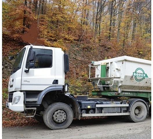 Tatra 4x4 hydr. T158 Phoenix (8P6R23) / DAF - Τράκτορας: φωτογραφία 1 Tatra 4x4 hydr. T158 Phoenix (8P6R23) / DAF - Τράκτορας: φωτογραφία 1