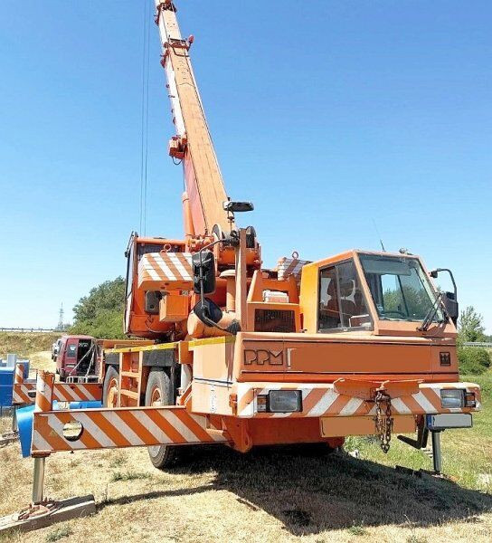 Terex PPM ATT 350 - Γερανός παπαγάλος: φωτογραφία 2 Terex PPM ATT 350 - Γερανός παπαγάλος: φωτογραφία 2
