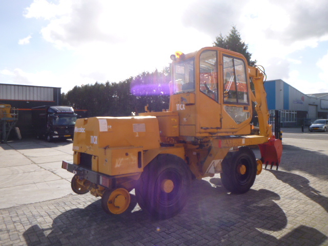 MECALAC MECALAC 11 CX MEWP ROAD RAIL DIVISION - Τροχοφόρος εκσκαφέας: φωτογραφία 4 MECALAC MECALAC 11 CX MEWP ROAD RAIL DIVISION - Τροχοφόρος εκσκαφέας: φωτογραφία 4