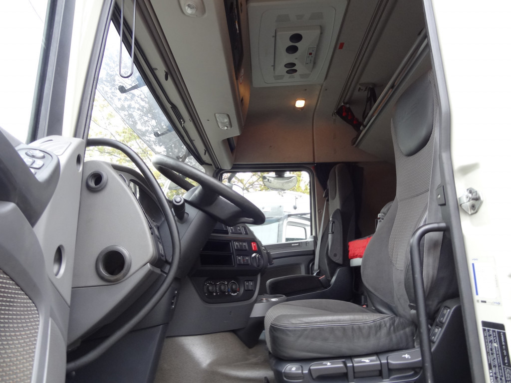 Daf XF440 6X2 Fassi 235 mit Jib bis 24.50 Meter - Φορτηγό με γερανό, Φορτηγό με ανοιχτή καρότσα: φωτογραφία 2 Daf XF440 6X2 Fassi 235 mit Jib bis 24.50 Meter - Φορτηγό με γερανό, Φορτηγό με ανοιχτή καρότσα: φωτογραφία 2