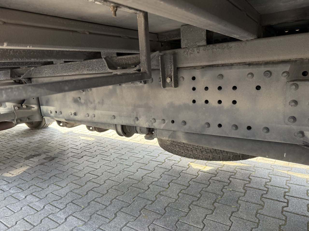 MAN TGA 18.350 4X2 BL Ladebordwand 4.000Kg - Φορτηγό μουσαμάς: φωτογραφία 3 MAN TGA 18.350 4X2 BL Ladebordwand 4.000Kg - Φορτηγό μουσαμάς: φωτογραφία 3