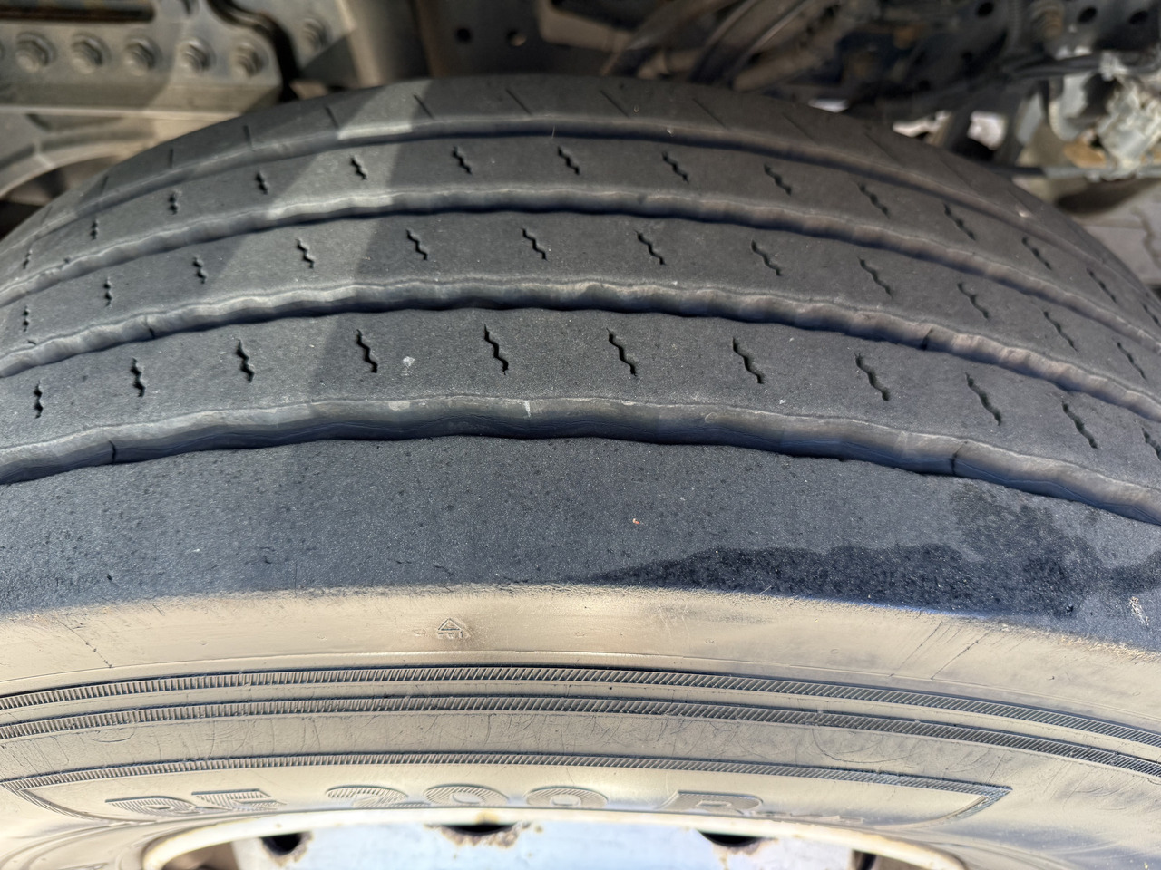 Mercedes-Benz Actros 1827 Kran Palfinger PK 9002 - Φορτηγό με γερανό, Φορτηγό μουσαμάς: φωτογραφία 2 Mercedes-Benz Actros 1827 Kran Palfinger PK 9002 - Φορτηγό με γερανό, Φορτηγό μουσαμάς: φωτογραφία 2