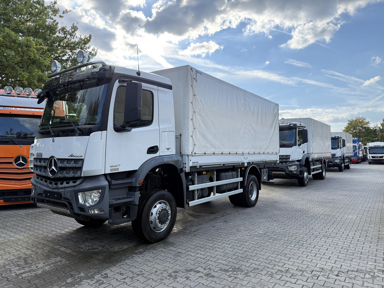 Mercedes-Benz Arocs 1827 AK 4X4 Ex- - Φορτηγό σασί: φωτογραφία 1 Mercedes-Benz Arocs 1827 AK 4X4 Ex- - Φορτηγό σασί: φωτογραφία 1