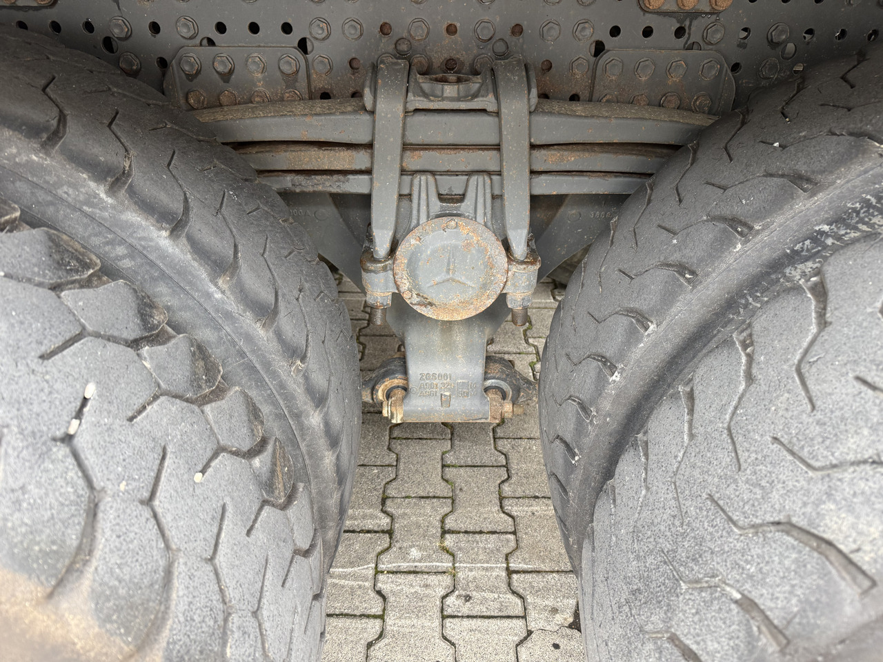 Mercedes-Benz Arocs 3245 K 8X4 - Φορτηγό ανατρεπόμενο: φωτογραφία 5 Mercedes-Benz Arocs 3245 K 8X4 - Φορτηγό ανατρεπόμενο: φωτογραφία 5