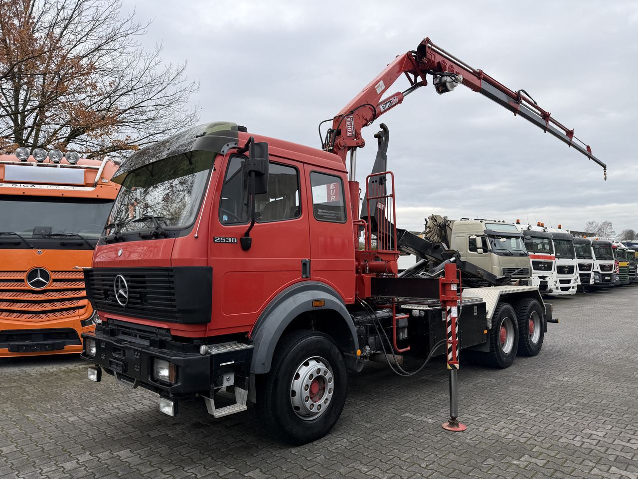 Mercedes-Benz SK 2538 6X4 Haken Kran/ Oldtimer/ Feuerwehr - Φορτηγό φόρτωσης γάντζου, Φορτηγό με γερανό: φωτογραφία 1 Mercedes-Benz SK 2538 6X4 Haken Kran/ Oldtimer/ Feuerwehr - Φορτηγό φόρτωσης γάντζου, Φορτηγό με γερανό: φωτογραφία 1
