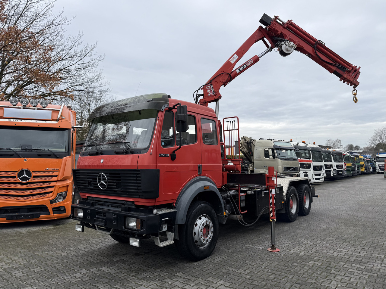 Mercedes-Benz SK 2538 6X4 Haken Kran/ Oldtimer/ Feuerwehr - Φορτηγό με γερανό, Φορτηγό φόρτωσης γάντζου: φωτογραφία 1 Mercedes-Benz SK 2538 6X4 Haken Kran/ Oldtimer/ Feuerwehr - Φορτηγό με γερανό, Φορτηγό φόρτωσης γάντζου: φωτογραφία 1