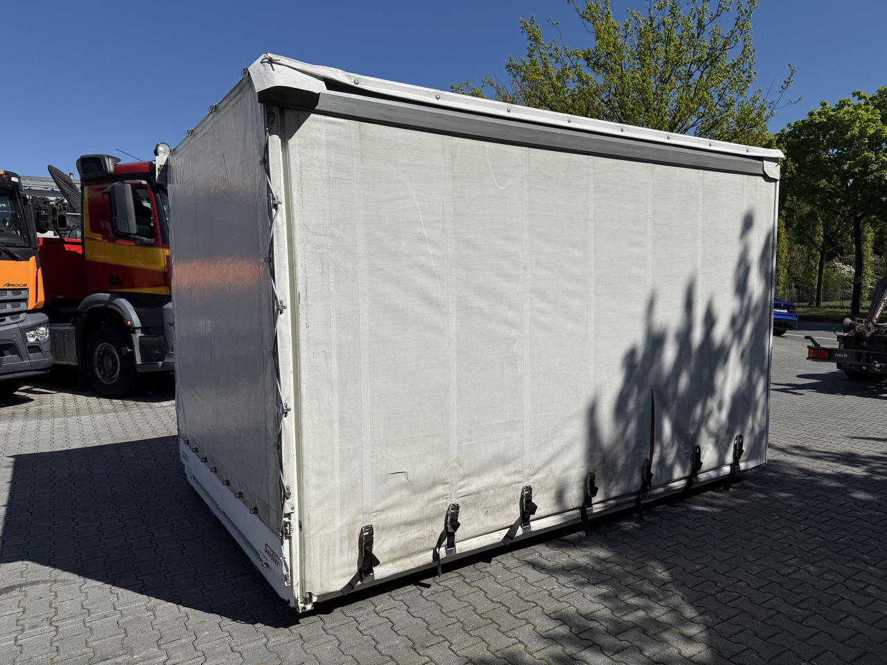 Plane/ Mulde/ Container Ex- Rotes Kreuz - Κοντέινερ τύπου γάντζου: φωτογραφία 5 Plane/ Mulde/ Container Ex- Rotes Kreuz - Κοντέινερ τύπου γάντζου: φωτογραφία 5