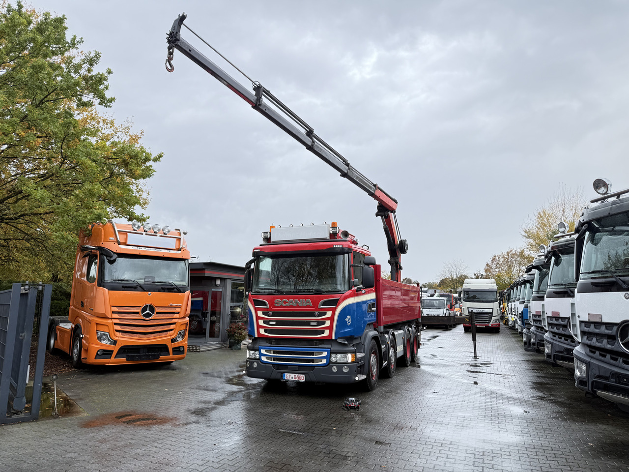 Scania R580 V8 8X4 Kipper Kran Palfinger 22002 - Φορτηγό με γερανό, Φορτηγό ανατρεπόμενο: φωτογραφία 2 Scania R580 V8 8X4 Kipper Kran Palfinger 22002 - Φορτηγό με γερανό, Φορτηγό ανατρεπόμενο: φωτογραφία 2