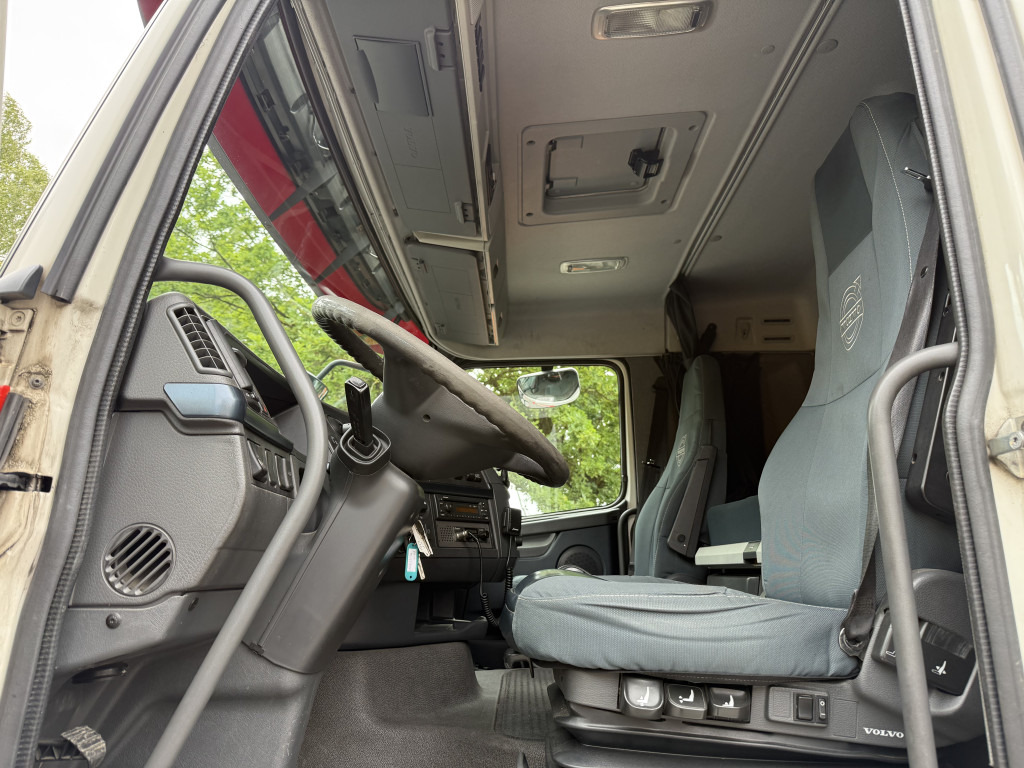 Volvo FH420 6X2*4 Palfinger 29002 bis 27 Meter - Φορτηγό μουσαμάς, Φορτηγό με γερανό: φωτογραφία 5 Volvo FH420 6X2*4 Palfinger 29002 bis 27 Meter - Φορτηγό μουσαμάς, Φορτηγό με γερανό: φωτογραφία 5