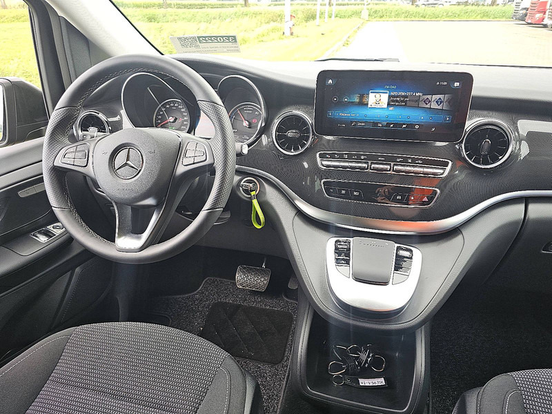 Μικρό λεωφορείο, Ηλεκτρικό λεωφορείο Mercedes-Benz EQV 300 L3 XL 8-Pers Mbux: φωτογραφία 8 Μικρό λεωφορείο, Ηλεκτρικό λεωφορείο Mercedes-Benz EQV 300 L3 XL 8-Pers Mbux: φωτογραφία 8